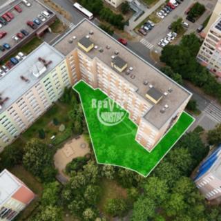 Prodej komerčního pozemku 1241 m² Praha
