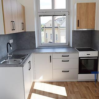 Pronájem bytu 2+1 50 m² Dvůr Králové nad Labem, Alešova