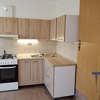 Pronájem bytu 1+kk a garsoniéry 30 m² Dvůr Králové nad Labem, Alešova