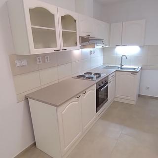 Pronájem bytu 1+kk a garsoniéry 32 m² Jaroměř