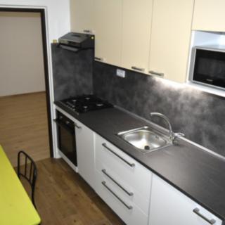 Pronájem bytu 2+1 44 m² Jaroměř Pražské Předměstí, Josefa Šímy