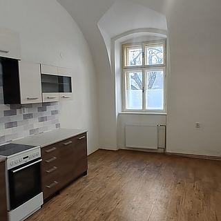 Pronájem bytu 2+kk 32 m&sup2; Jaroměř