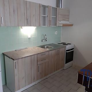 Pronájem bytu 1+kk a garsoniéry 42 m² Dvůr Králové nad Labem, Tylova