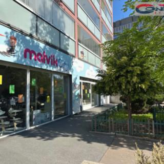Pronájem obchodu 754 m² Praha