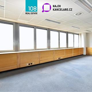 Pronájem kanceláře 674 m&sup2; Praha