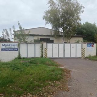 Pronájem skladu 646 m² Most