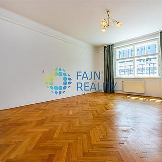 Pronájem bytu 2+1 57 m² Praha Dejvice, Evropská