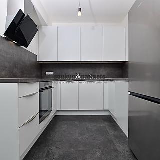 Prodej bytu 2+kk 61 m² Praha, Návarovská
