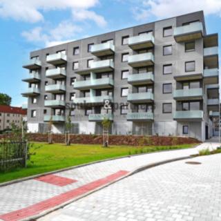 Pronájem parkovacího místa 12 m² Praha