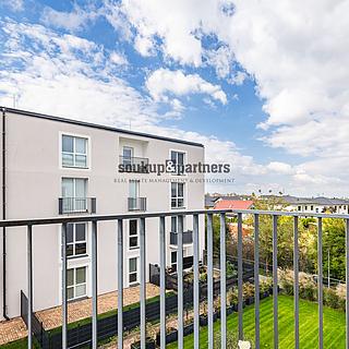 Pronájem bytu 2+kk 71 m² Jesenice, Cedrová