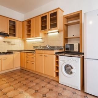 Prodej bytu 2+1 62 m² Praha, Plzeňská