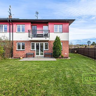 Pronájem rodinného domu 124 m² Praha