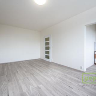 Pronájem bytu 1+kk a garsoniéry 29 m² Praha, Tesaříkova