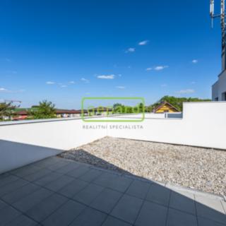 Prodej bytu 2+kk 78 m² Velké Přílepy, Pražská