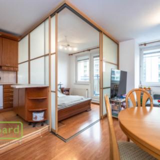 Prodej bytu 2+kk 44 m² Praha Troja, Hnězdenská