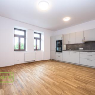 Pronájem bytu 2+kk 46 m² Velké Přílepy