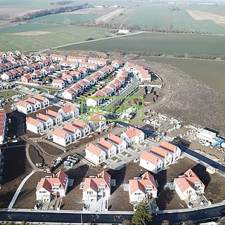 Prodej komerčního pozemku 7 730 m² Drahelčice