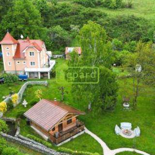 Prodej rodinného domu 231 m² Bečov nad Teplou, Na Zelené