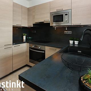 Pronájem bytu 2+kk 62 m&sup2; Praha