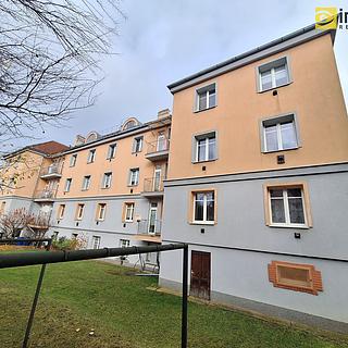 Prodej bytu 2+kk 50 m² Plzeň Východní Předměstí, Lobezská