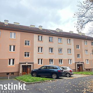 Pronájem bytu 3+1 80 m&sup2; Ostrov