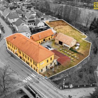Prodej ostatního komerčního prostoru 1 032 m² Jince, Eškova
