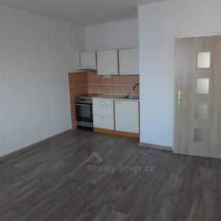 Pronájem bytu 2+kk 42 m² Česká Lípa, Jihlavská