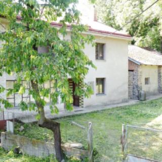 Prodej rodinného domu 250 m² Libice nad Doubravou