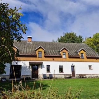 Prodej rodinného domu 500 m² Lovečkovice Náčkovice