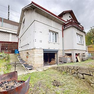 Prodej rodinného domu 250 m² Dobkovice