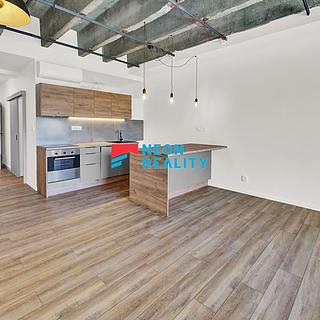 Pronájem bytu 2+kk 70 m&sup2; Ostrava