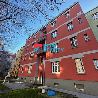 Pronájem bytu 2+kk 77 m² Ostrava
