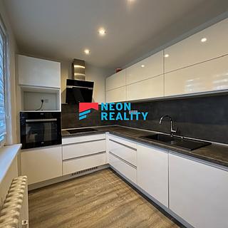 Pronájem bytu 3+1 72 m² Ostrava Hrabůvka, Závodní