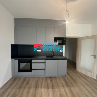 Pronájem bytu 1+kk a garsoniéry 37 m² Opava Předměstí, Vančurova