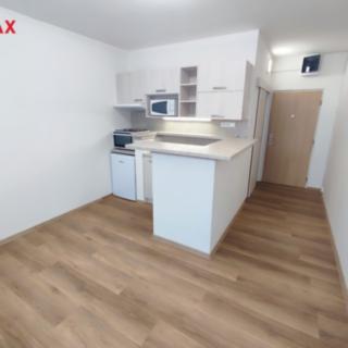 Pronájem bytu 1+kk a garsoniéry 22 m² Prachatice II, Slámova