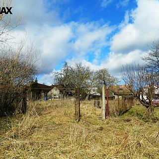 Prodej stavební parcely 754 m² Rataje