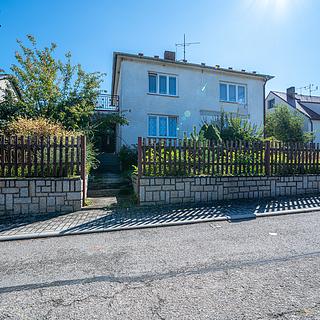 Prodej rodinného domu 226 m² Člunek