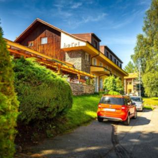 Prodej hotelu a penzionu 1 600 m² Zdíkov