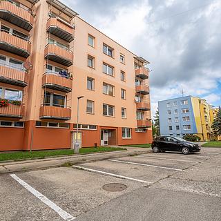 Prodej bytu 3+1 75 m² Jindřichův Hradec V, Kosmonautů