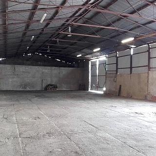 Pronájem skladu 600 m&sup2; Katusice