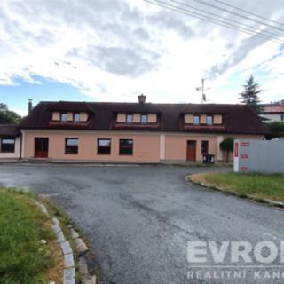 Pronájem rodinného domu 302 m² Jilemnice