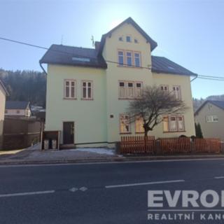 Pronájem bytu 2+1 55 m² Desná