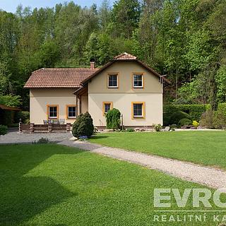 Prodej rodinného domu 140 m² Dolní Lánov