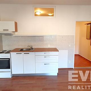 Pronájem bytu 1+kk, garsoniery 32 m² Vrchlabí