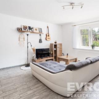 Prodej bytu 2+1 63 m² Stará Paka Karlov