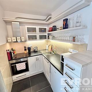Pronájem bytu 1+kk, garsoniery 35 m² Vrchlabí