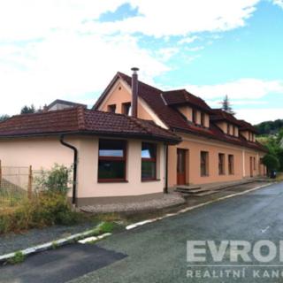 Pronájem rodinného domu 302 m² Jilemnice Hrabačov, Krkonošská