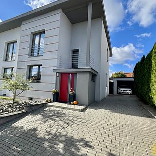 Prodej rodinného domu 204 m² Moravský Krumlov