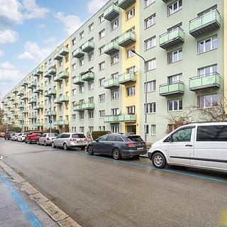 Prodej bytu 2+1 55 m² Brno Černá Pole