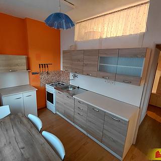 Pronájem bytu 2+1 70 m&sup2; Velké Opatovice
